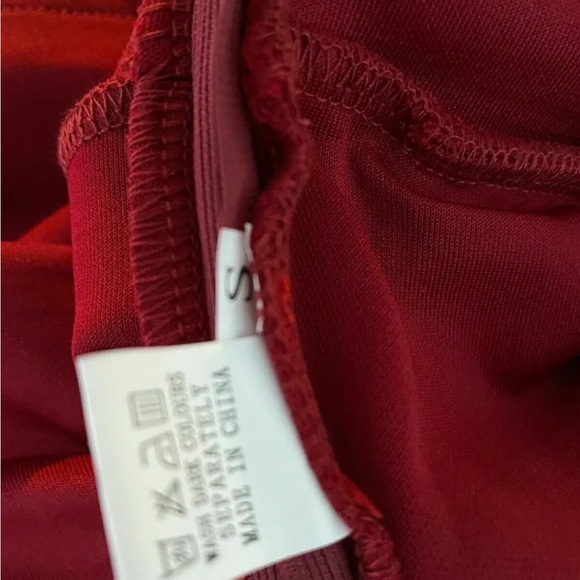 ROMWE Off the shoulder Jumpsuit Burgundy Frill Size S 8 UK Wide Leg - Picture 4 of 4